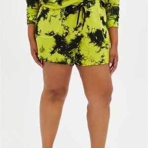 🆕 TIE DYE YELLOW GREEN SHORTS 🆕